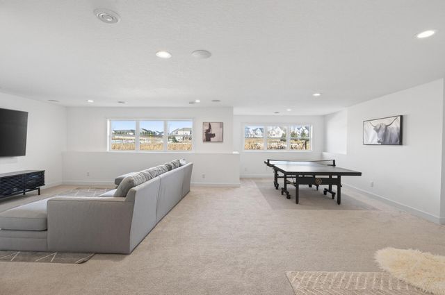 18200 59th Avenue N, Plymouth, MN 55446