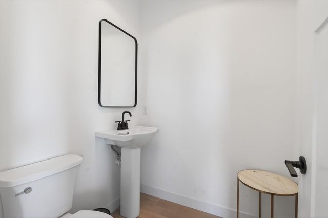 18200 59th Avenue N, Plymouth, MN 55446