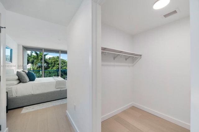 9221 E Bay Harbor Drive 412, Bay Harbor Islands, FL 33154