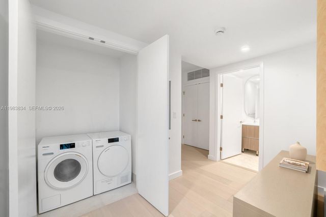 9221 E Bay Harbor Drive 412, Bay Harbor Islands, FL 33154