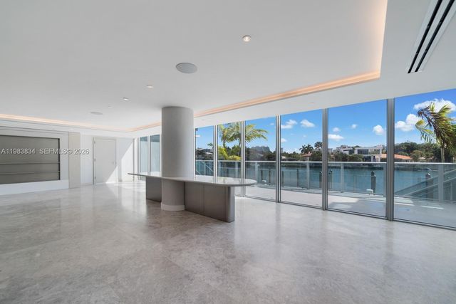 9221 E Bay Harbor Drive 412, Bay Harbor Islands, FL 33154