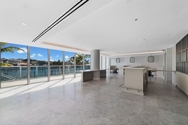 9221 E Bay Harbor Drive 412, Bay Harbor Islands, FL 33154