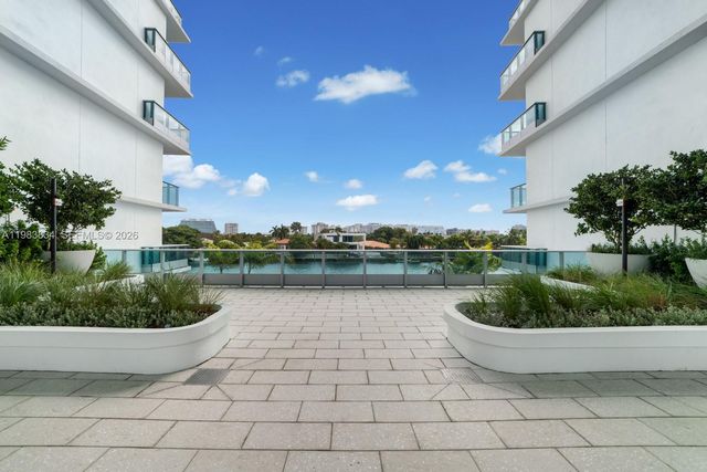 9221 E Bay Harbor Drive 412, Bay Harbor Islands, FL 33154