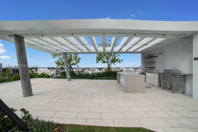 9221 E Bay Harbor Drive 412, Bay Harbor Islands, FL 33154