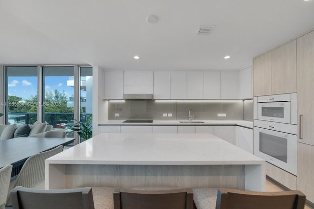 9221 E Bay Harbor Drive 412, Bay Harbor Islands, FL 33154