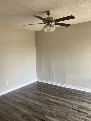 6327 Hidden Trail Drive, Dallas, TX 75241