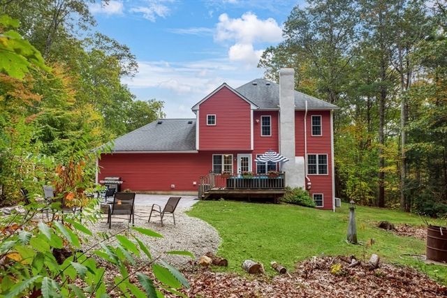 25 Casey Road, Charlton, MA 01507