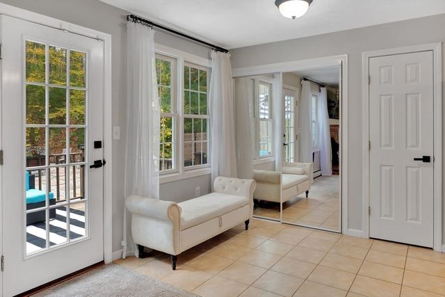 25 Casey Road, Charlton, MA 01507