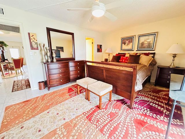 4038 Berkshire B 4038, Deerfield Beach, FL 33442