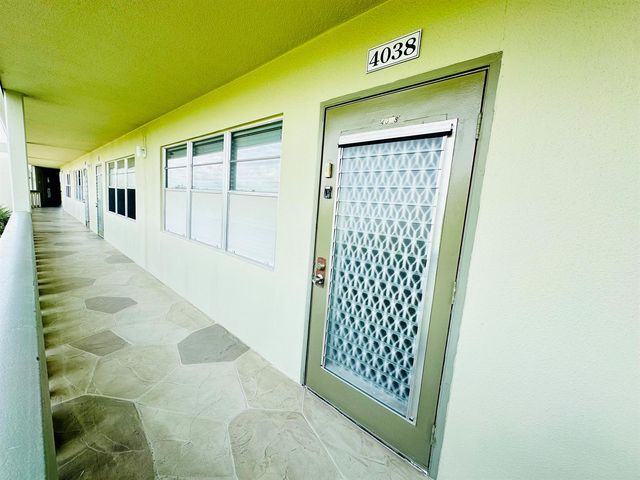4038 Berkshire B 4038, Deerfield Beach, FL 33442