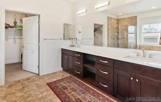 1675 Felicita Ln, Escondido, CA 92025