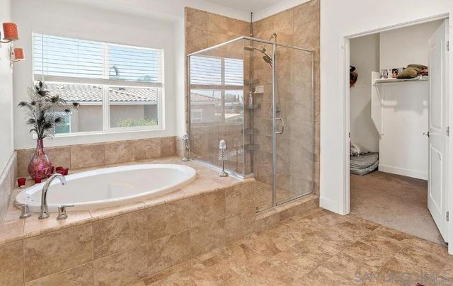 1675 Felicita Ln, Escondido, CA 92025