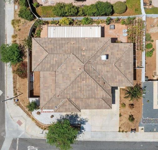 1675 Felicita Ln, Escondido, CA 92025
