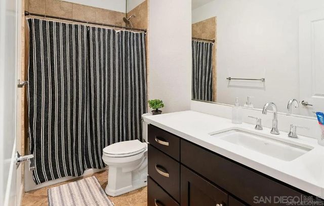 1675 Felicita Ln, Escondido, CA 92025