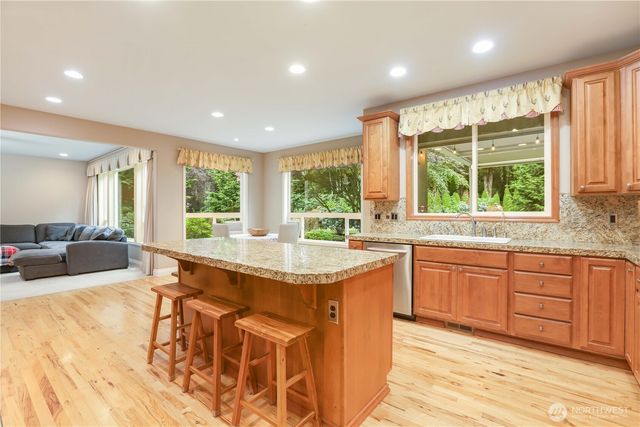 11712 4th Avenue NE, Tulalip, WA 98271