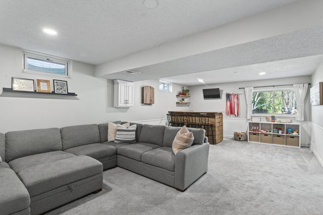 4608 Manchester Road, Mound, MN 55364