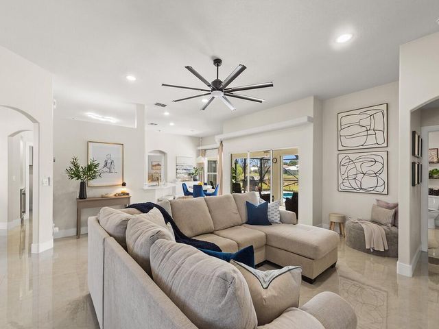 5952 NW Favian Ave, Port St. Lucie, Port St Lucie, FL 34986