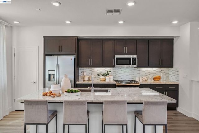 45208 Fremont Blvd 1004, Fremont, CA 94538