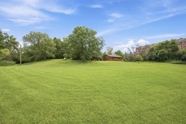 6225 Vicksburg Lane N, Maple Grove, MN 55311