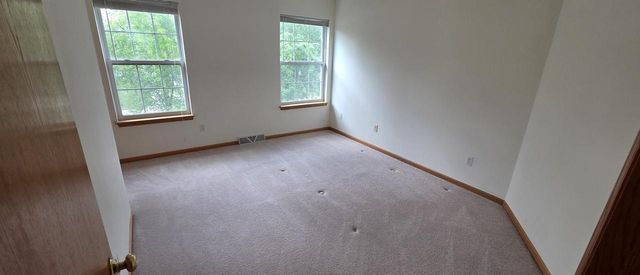 588 E Randy ROAD, Oak Creek, WI 53154