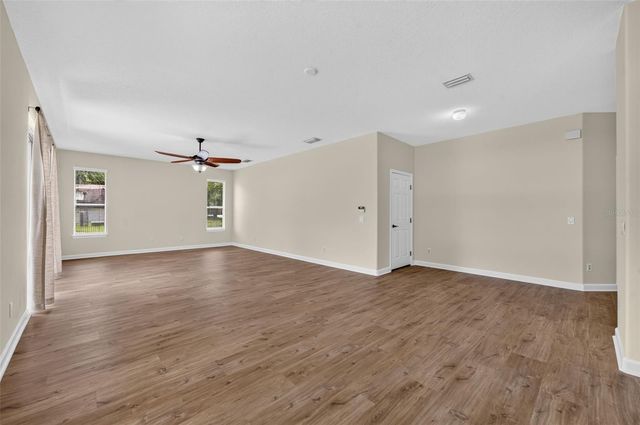 166 W 11TH STREET, Chuluota, FL 32766