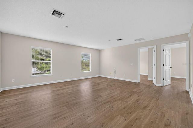 166 W 11TH STREET, Chuluota, FL 32766