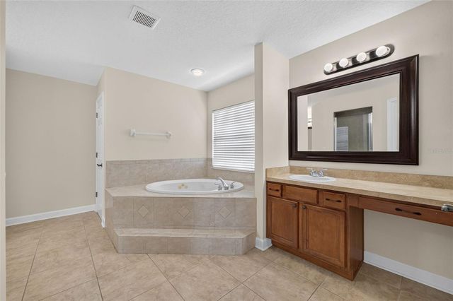 166 W 11TH STREET, Chuluota, FL 32766