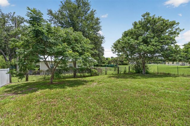 166 W 11TH STREET, Chuluota, FL 32766