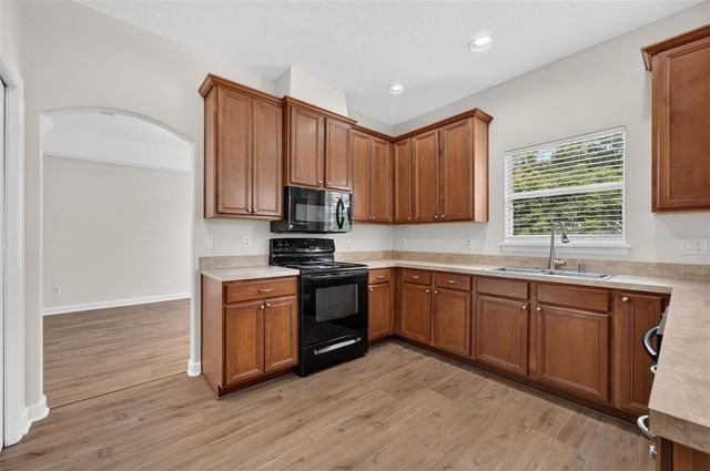 166 W 11TH STREET, Chuluota, FL 32766