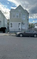 466 E 25Th St, Paterson City, NJ 07514