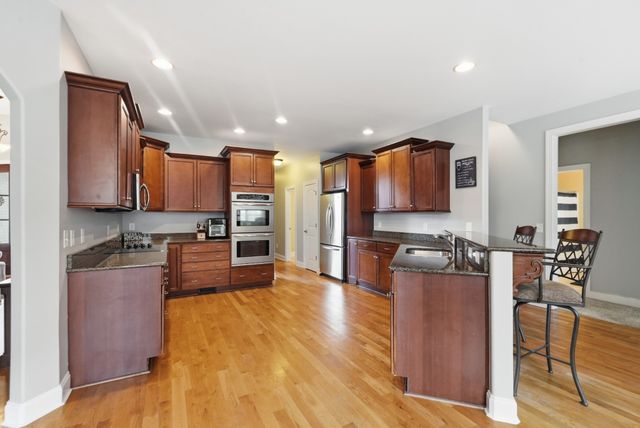 121 Saranac Trl, Hendersonville, TN 37075