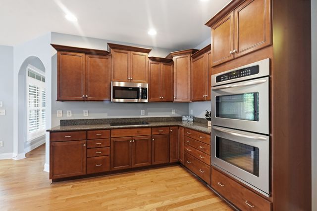 121 Saranac Trl, Hendersonville, TN 37075