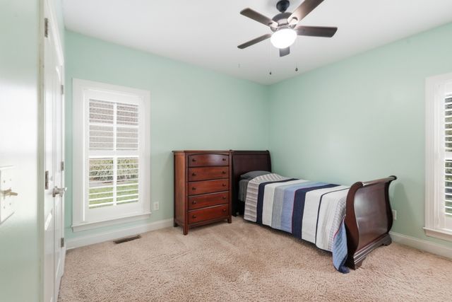 121 Saranac Trl, Hendersonville, TN 37075