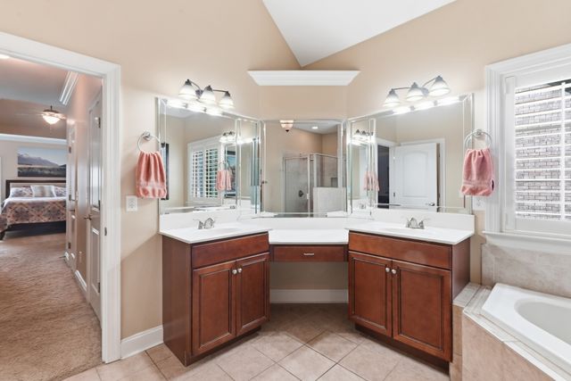 121 Saranac Trl, Hendersonville, TN 37075