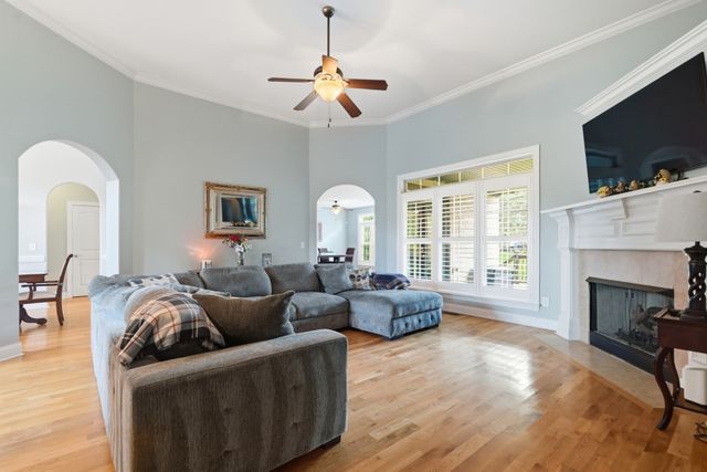121 Saranac Trl, Hendersonville, TN 37075