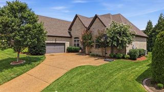 121 Saranac Trl, Hendersonville, TN 37075