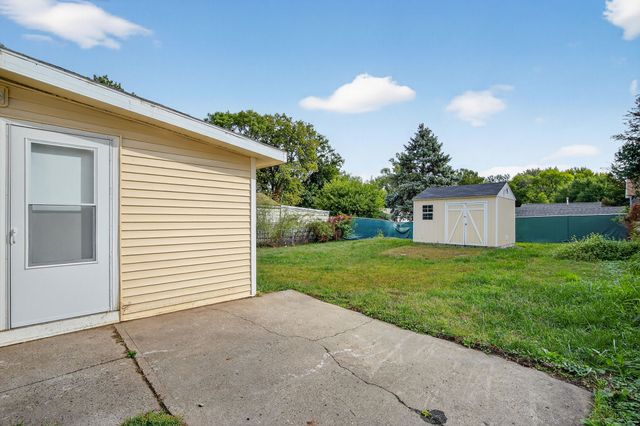 4013 8th Street, Des Moines, IA 50313