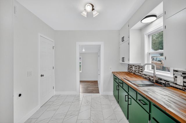 4013 8th Street, Des Moines, IA 50313