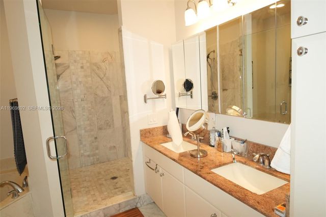 2706 Kinsington Cir 23-2, Weston, FL 33332