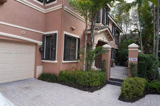 2706 Kinsington Cir 23-2, Weston, FL 33332