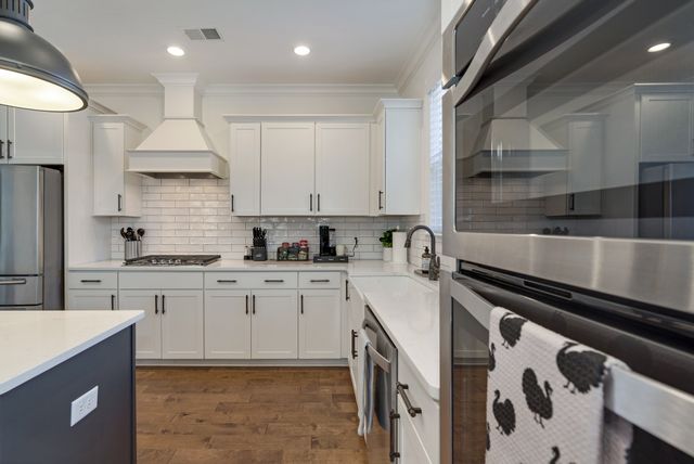 3228 Vinemont Dr, Thompsons Station, TN 37179