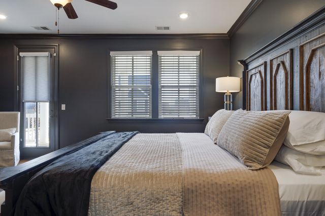 3228 Vinemont Dr, Thompsons Station, TN 37179