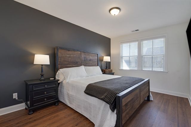 3228 Vinemont Dr, Thompsons Station, TN 37179