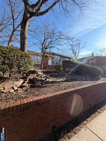 1032 Glen Road, Fort Lee, NJ 07024