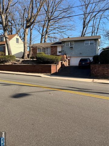 1032 Glen Road, Fort Lee, NJ 07024