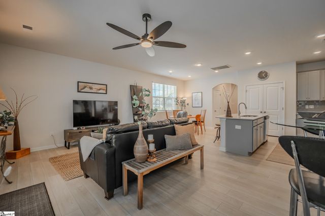 263 E Compass Way, Easley, SC 29640