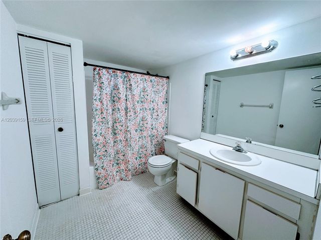 107 Gardens Dr 205, Pompano Beach, FL 33069