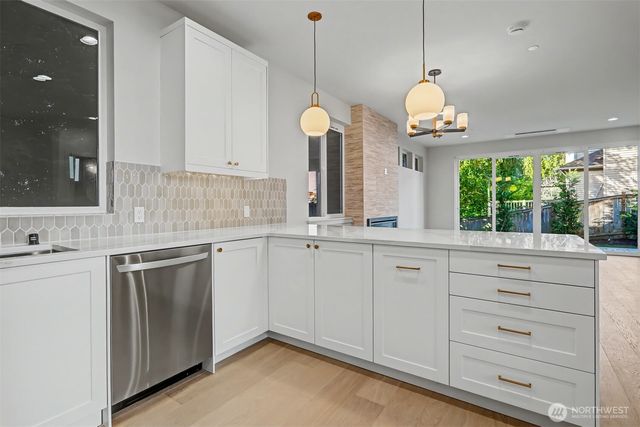 11219 NE 95th Street, Kirkland, WA 98033