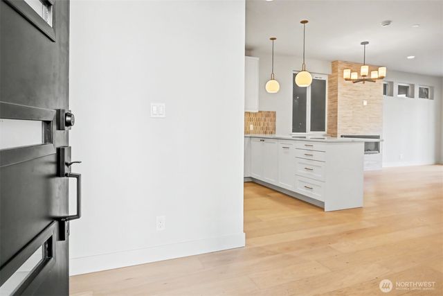 11219 NE 95th Street, Kirkland, WA 98033