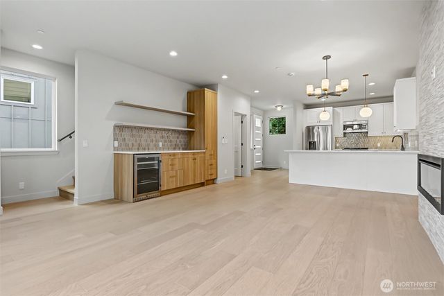 11219 NE 95th Street, Kirkland, WA 98033